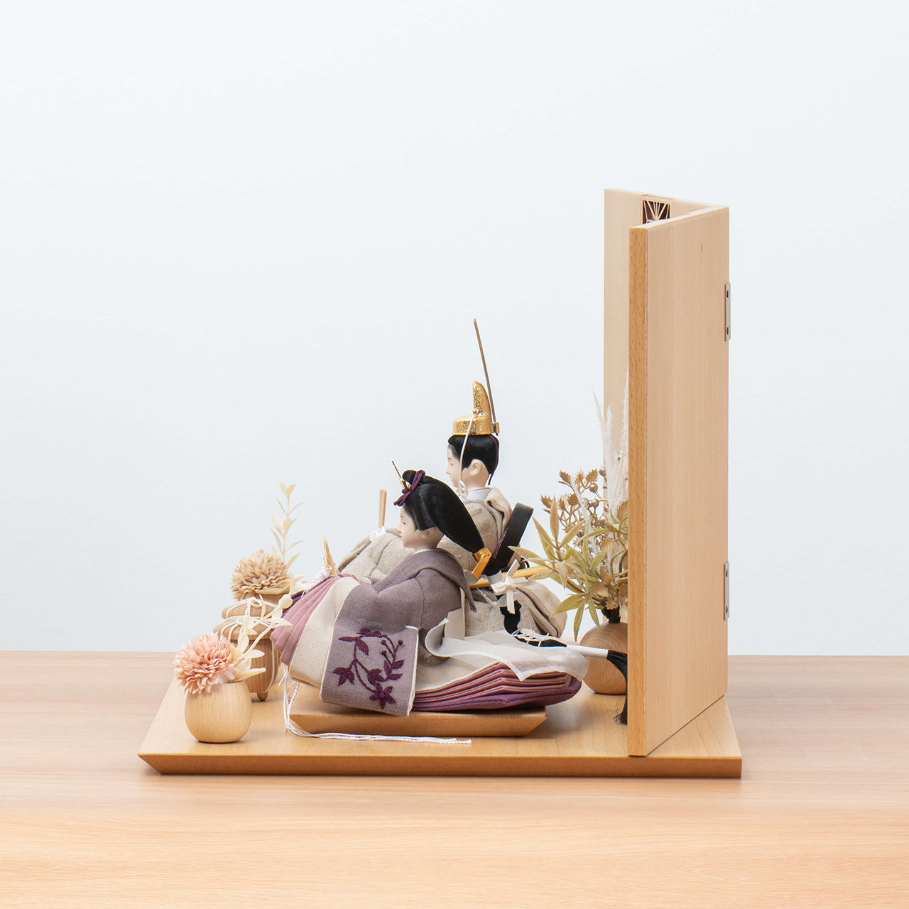 ことのひな人形 かれん 麻の葉N平台 ピンク和紙 立花B付