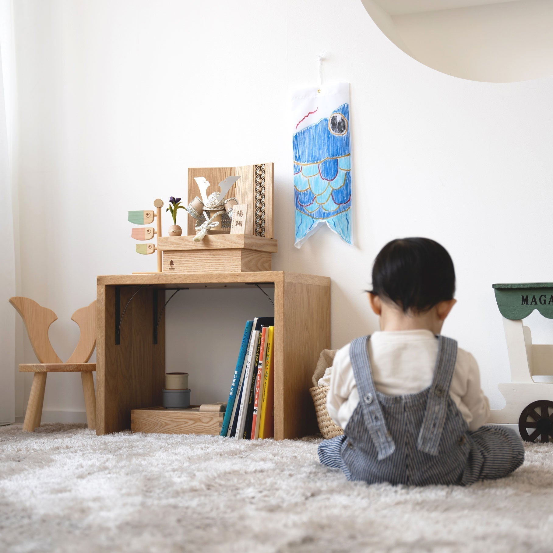 鯉のぼりはなぜ飾る？意味と種類、木製鯉のぼりの魅力を紹介【現代の端午の節句にぴったり】